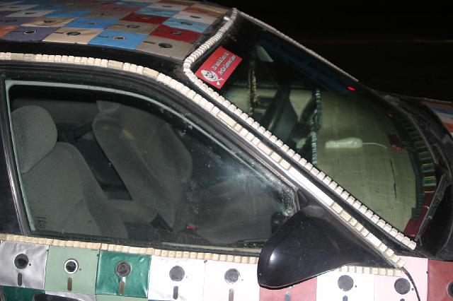 003 065.jpg - A car covered with diskettes